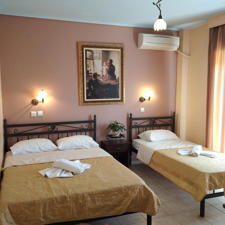 Xenia Palace Luxury Apartments Vrasná Esterno foto
