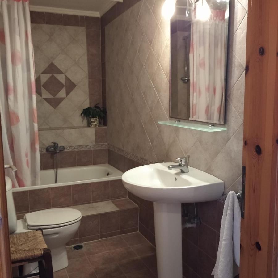 Xenia Palace Luxury Apartments Vrasná Esterno foto