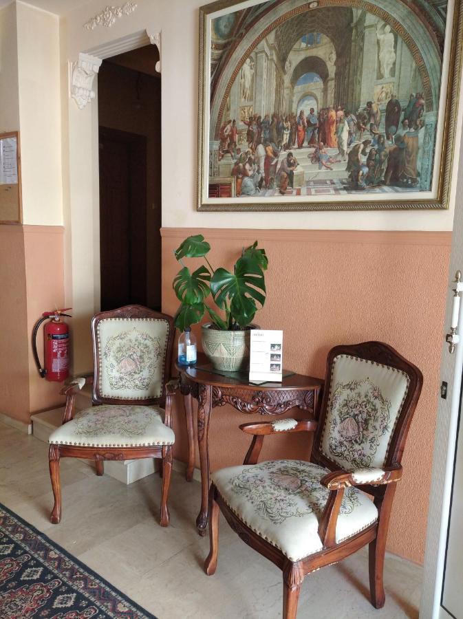 Xenia Palace Luxury Apartments Vrasná Esterno foto