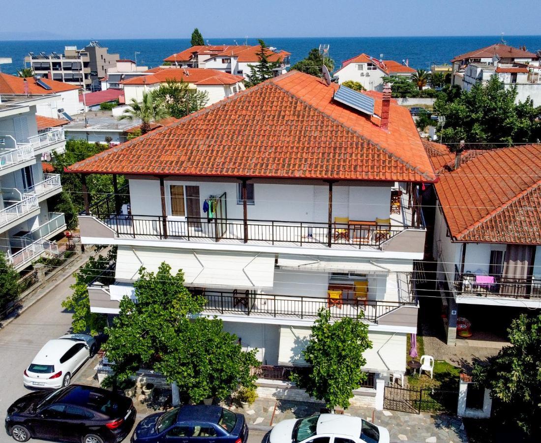 Xenia Palace Luxury Apartments Vrasná Esterno foto