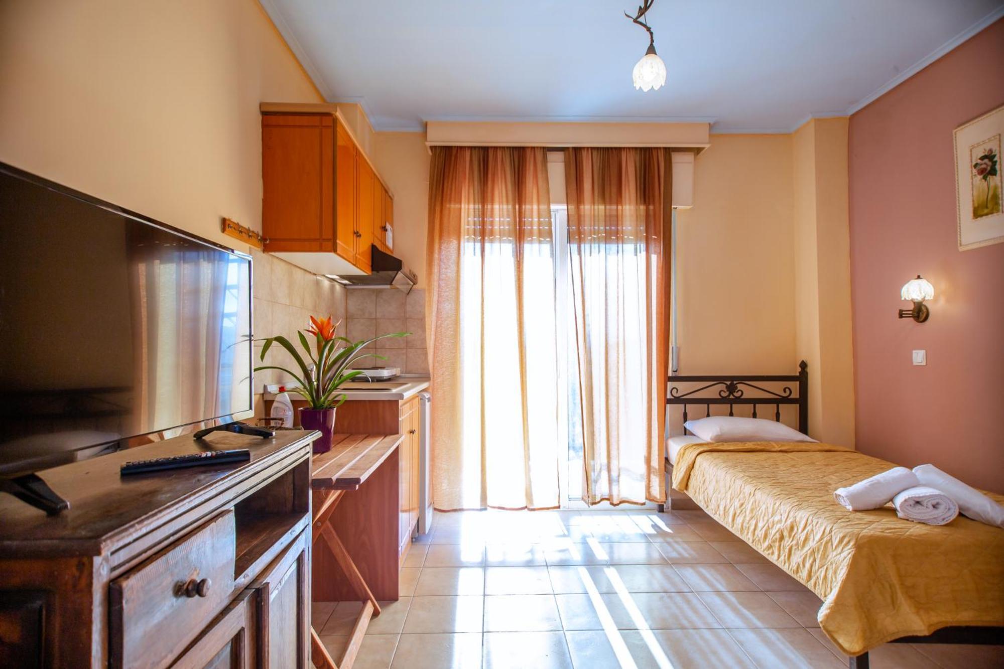 Xenia Palace Luxury Apartments Vrasná Esterno foto