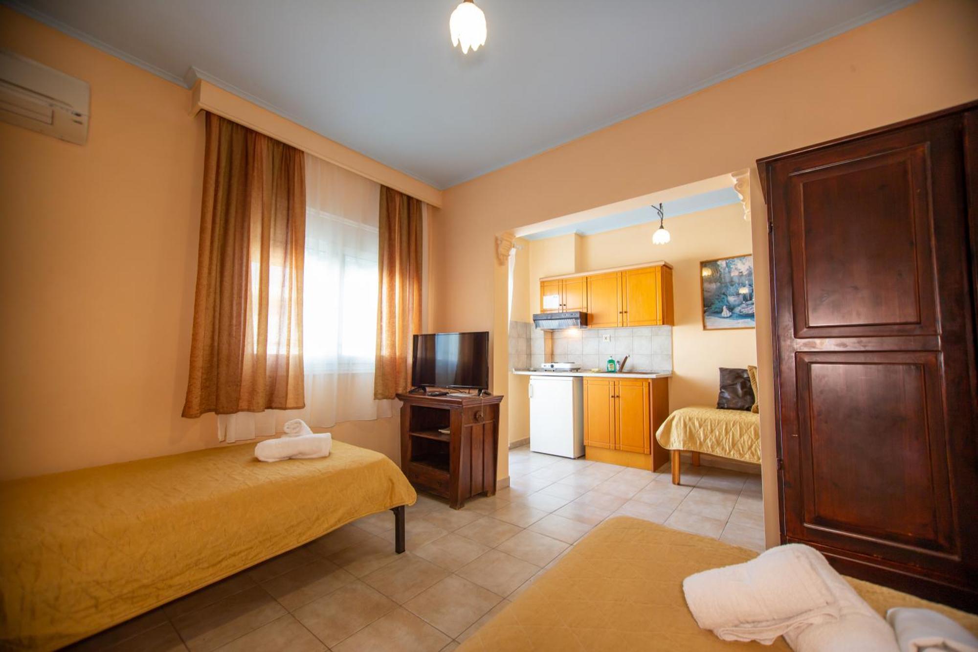 Xenia Palace Luxury Apartments Vrasná Esterno foto
