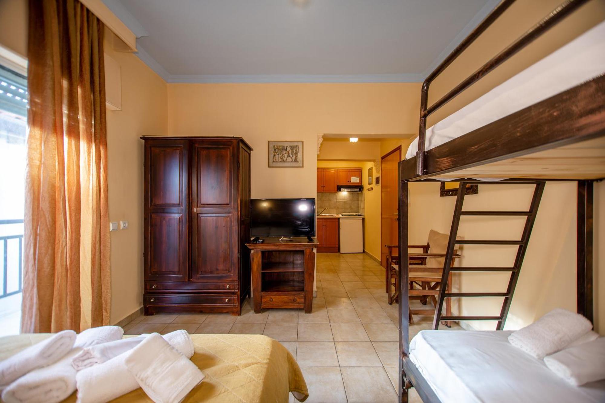 Xenia Palace Luxury Apartments Vrasná Esterno foto